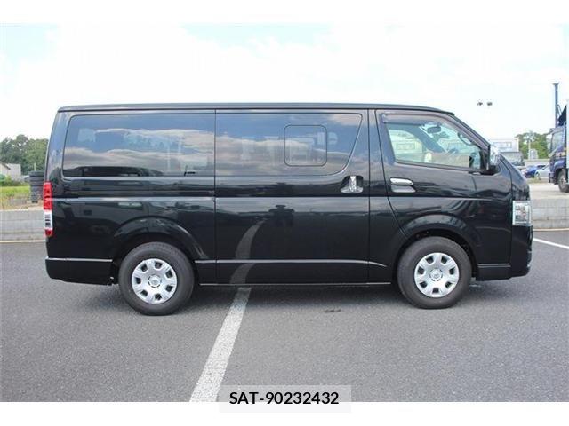 Toyota HIACE VAN 2023-11 8366162-14