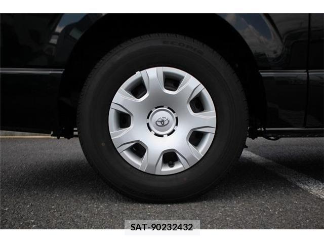 Toyota HIACE VAN 2023-11 8366162-18