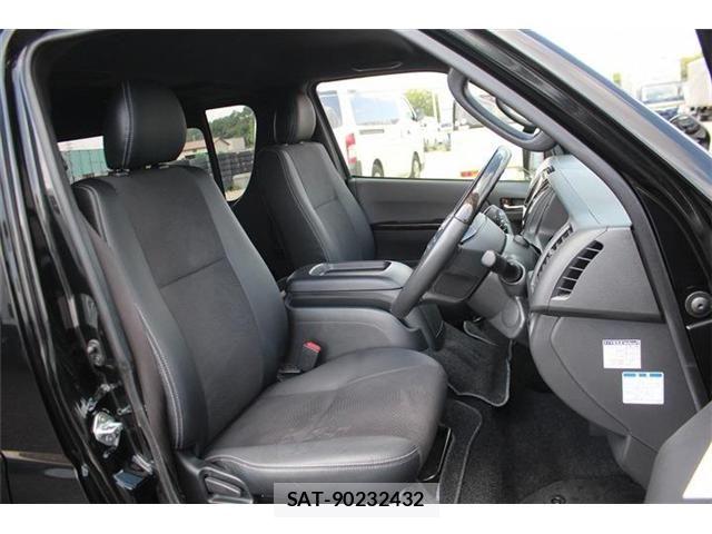 Toyota HIACE VAN 2023-11 8366162-21