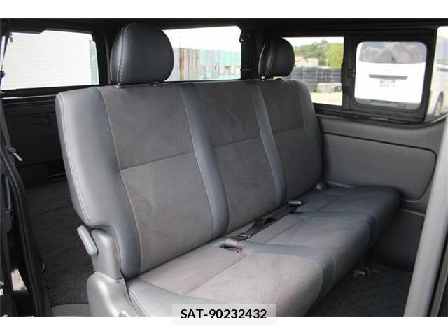 Toyota HIACE VAN 2023-11 8366162-22