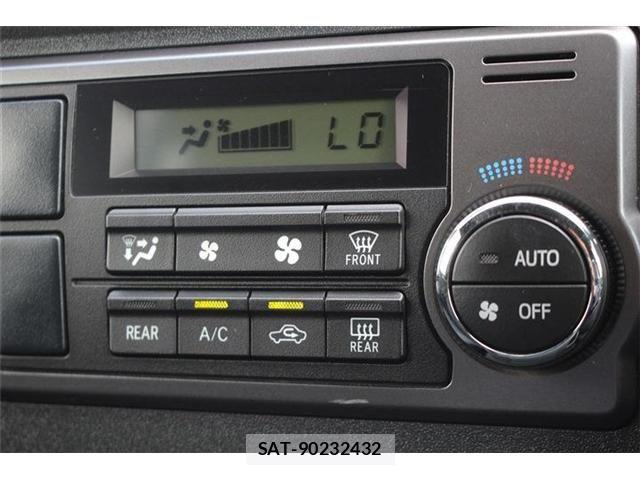 Toyota HIACE VAN 2023-11 8366162-5