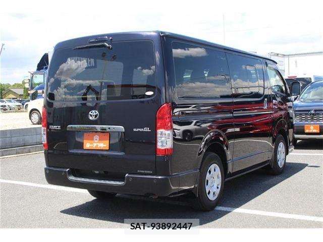 Toyota HIACE VAN 2022-09 8366164-13