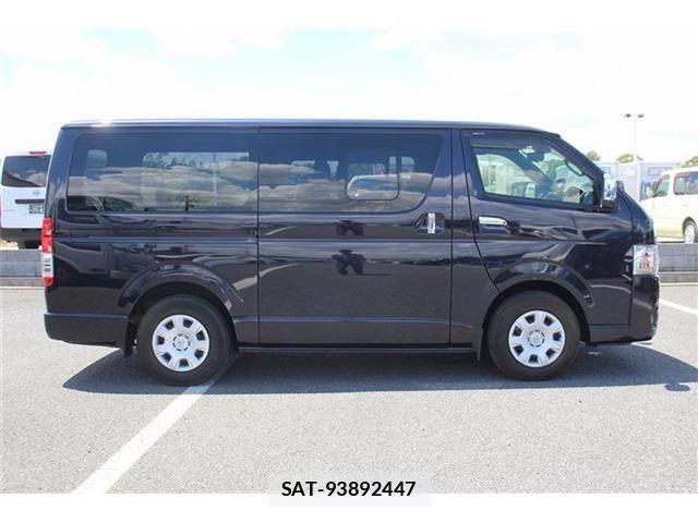 Toyota HIACE VAN 2022-09 8366164-14