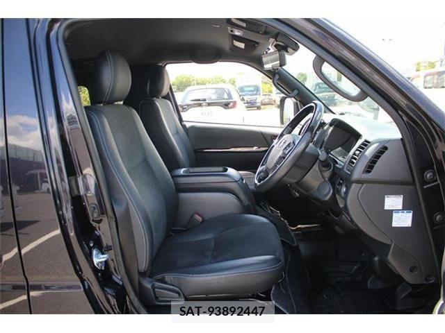 Toyota HIACE VAN 2022-09 8366164-20