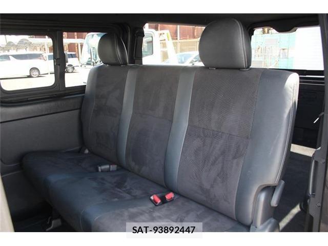 Toyota HIACE VAN 2022-09 8366164-23
