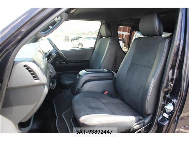 Toyota HIACE VAN 2022-09 8366164-25