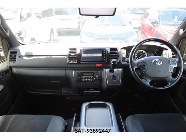 Toyota HIACE VAN 2022-09 8366164-26