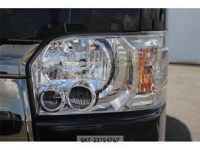 Toyota HIACE VAN 2025-07 8366163-12