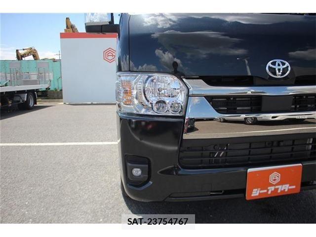 Toyota HIACE VAN 2025-07 8366163-13