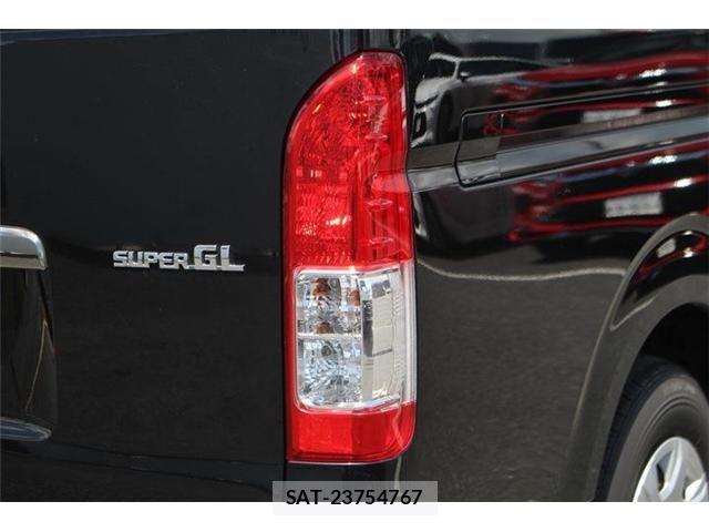 Toyota HIACE VAN 2025-07 8366163-15