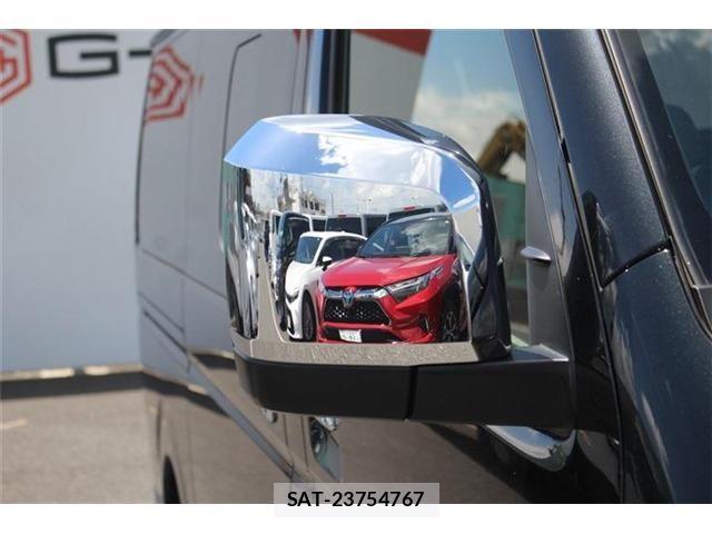 Toyota HIACE VAN 2025-07 8366163-16