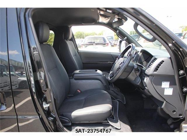 Toyota HIACE VAN 2025-07 8366163-20