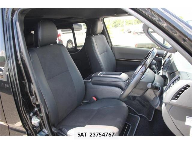 Toyota HIACE VAN 2025-07 8366163-21