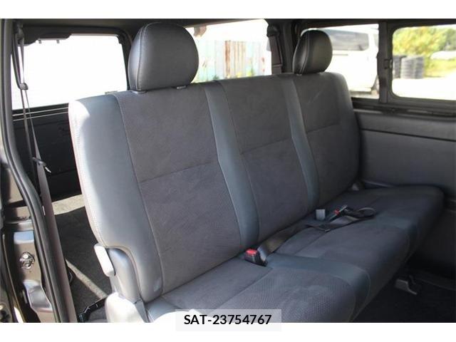 Toyota HIACE VAN 2025-07 8366163-22