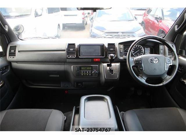 Toyota HIACE VAN 2025-07 8366163-25