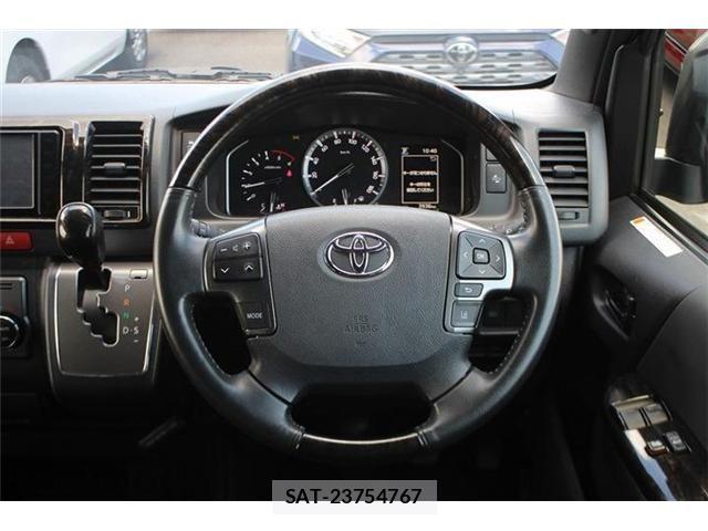 Toyota HIACE VAN 2025-07 8366163-26