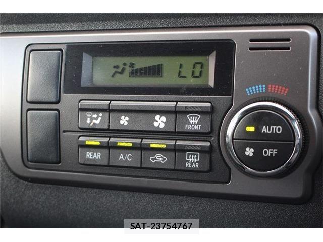 Toyota HIACE VAN 2025-07 8366163-2