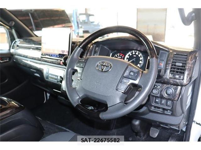 Toyota HIACE VAN 2020-09 8366166-10