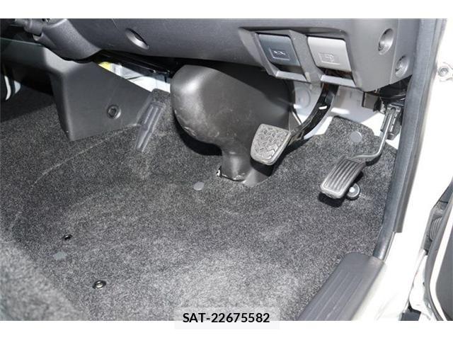 Toyota HIACE VAN 2020-09 8366166-12
