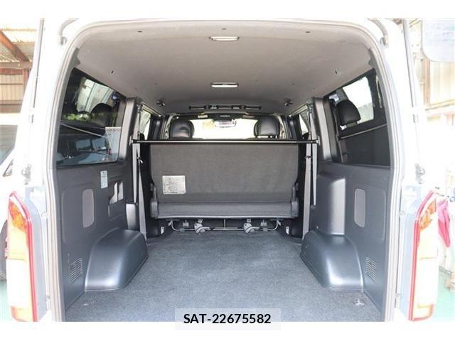 Toyota HIACE VAN 2020-09 8366166-17