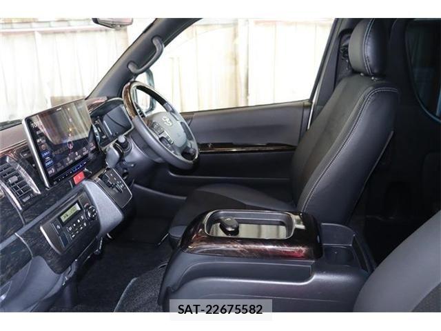 Toyota HIACE VAN 2020-09 8366166-1