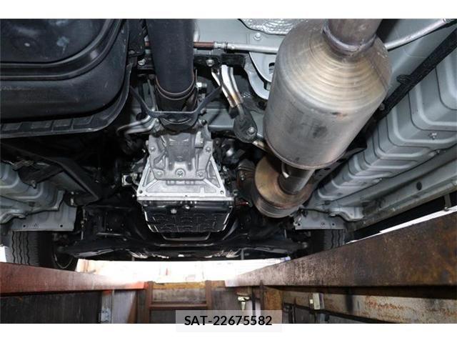 Toyota HIACE VAN 2020-09 8366166-29