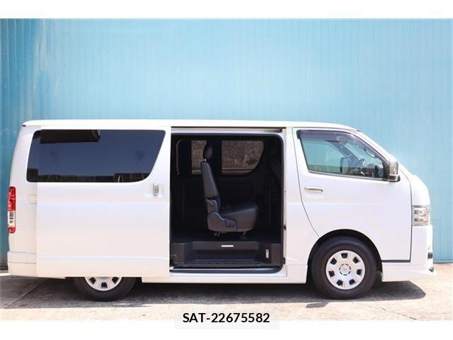 Toyota HIACE VAN 2020-09 8366166-4