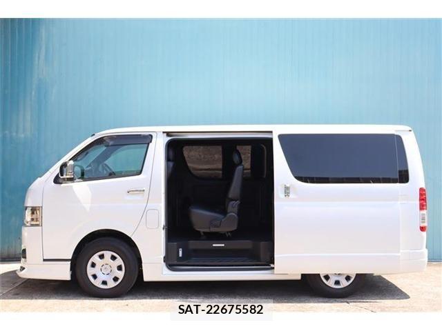 Toyota HIACE VAN 2020-09 8366166-6
