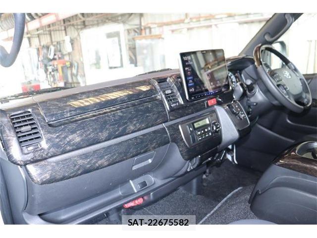 Toyota HIACE VAN 2020-09 8366166-8