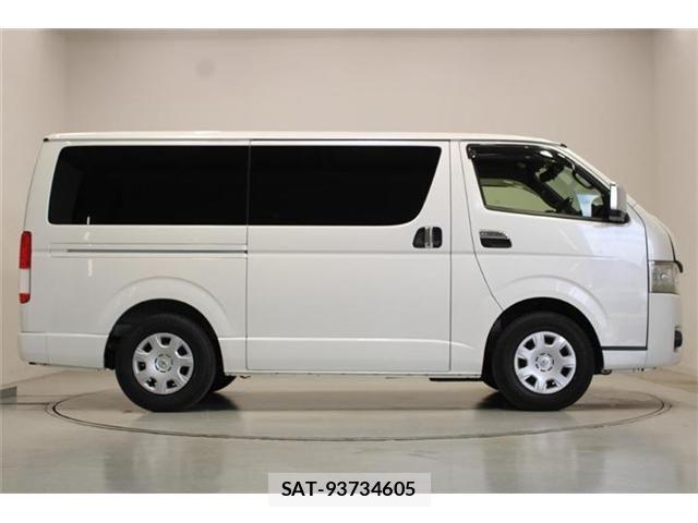 Toyota HIACE VAN 2021-02 8366165-13