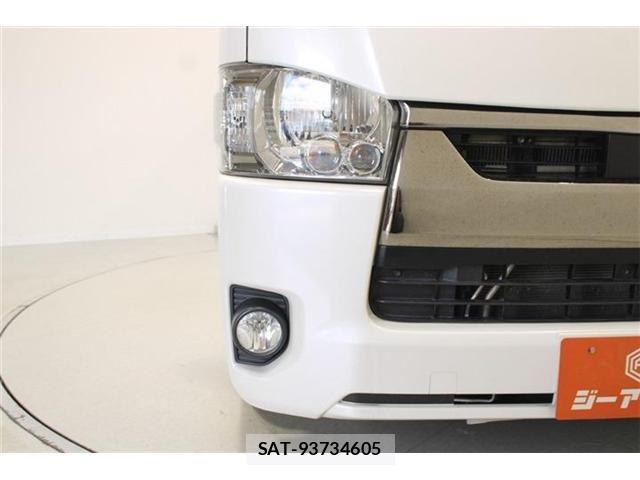 Toyota HIACE VAN 2021-02 8366165-16
