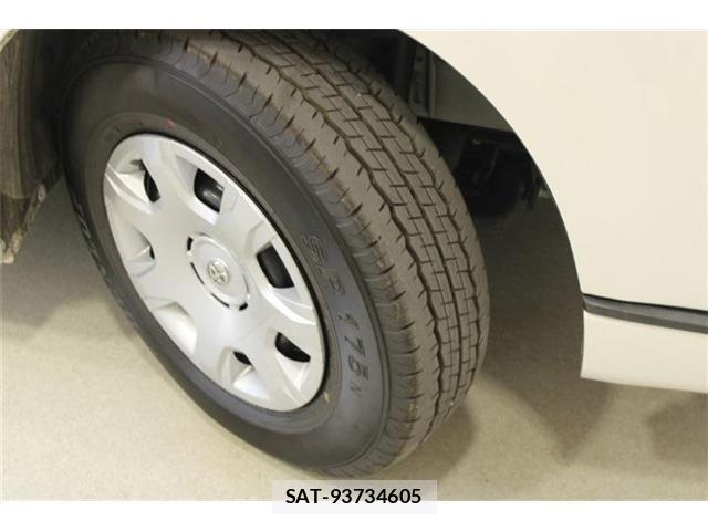 Toyota HIACE VAN 2021-02 8366165-28