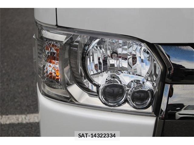Toyota HIACE VAN 2020-02 8371712-12