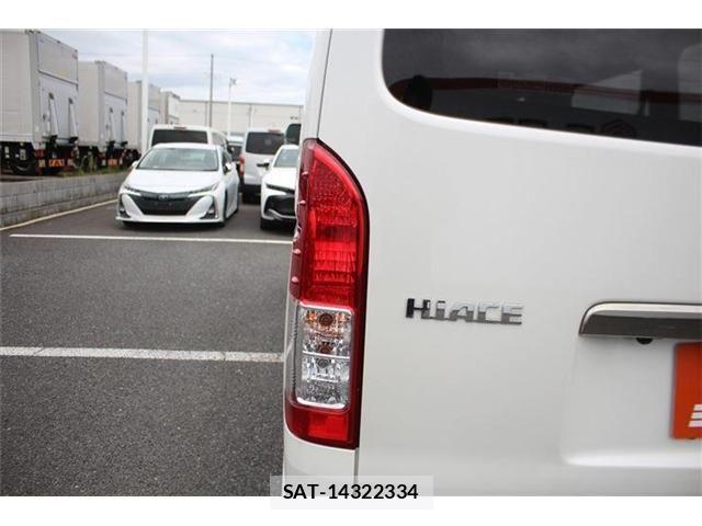 Toyota HIACE VAN 2020-02 8371712-14