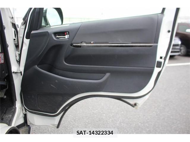 Toyota HIACE VAN 2020-02 8371712-16