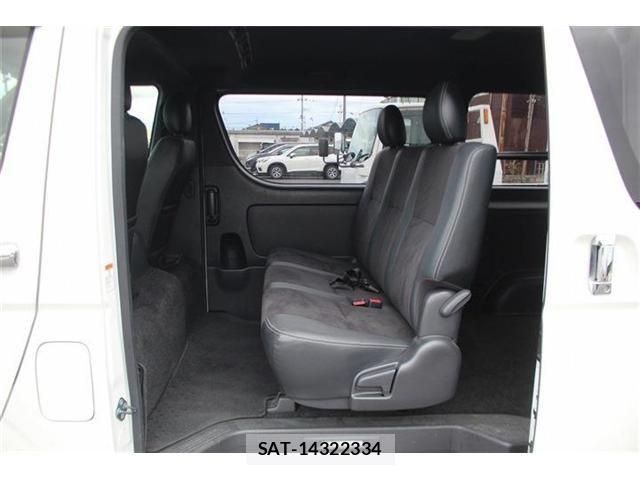 Toyota HIACE VAN 2020-02 8371712-20