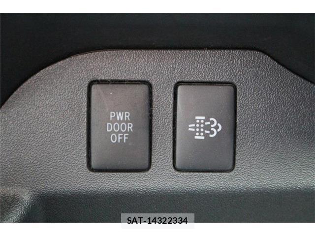 Toyota HIACE VAN 2020-02 8371712-26