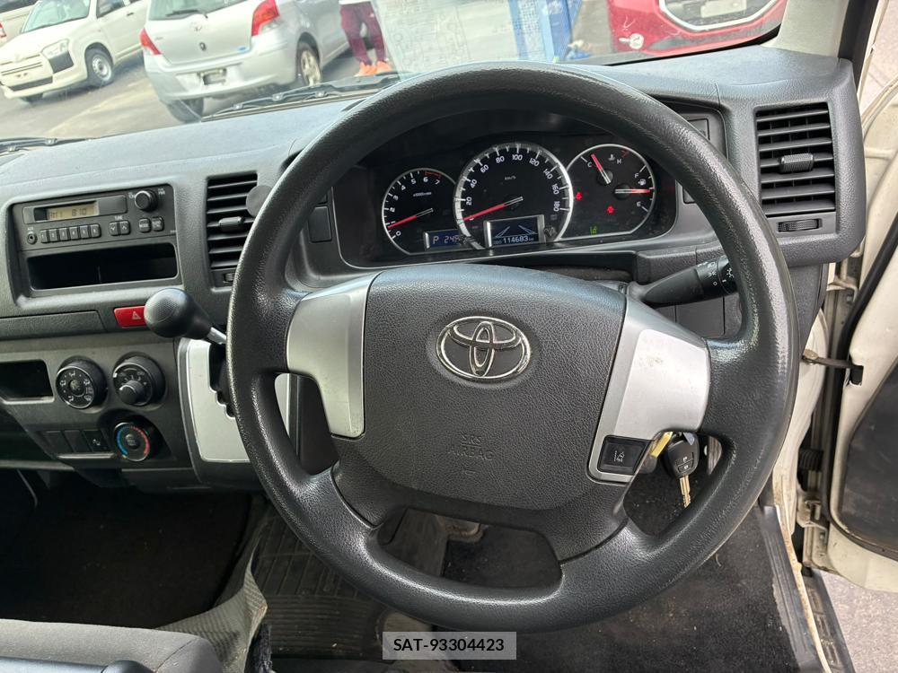 Toyota HIACE VAN 2019-07 8351356-14