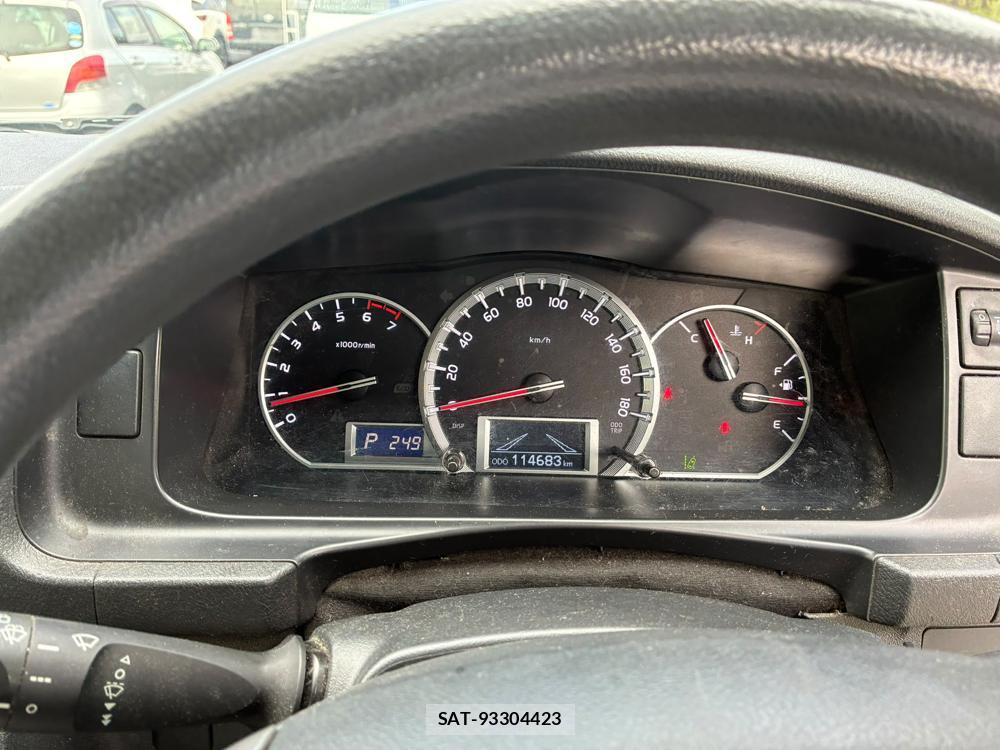 Toyota HIACE VAN 2019-07 8351356-15