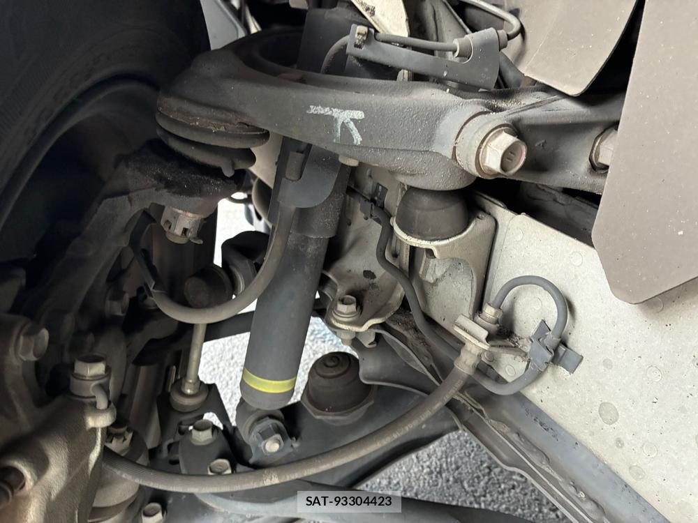 Toyota HIACE VAN 2019-07 8351356-32