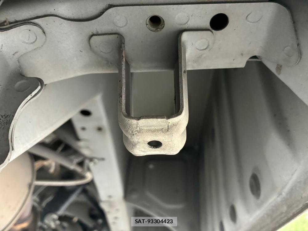 Toyota HIACE VAN 2019-07 8351356-36