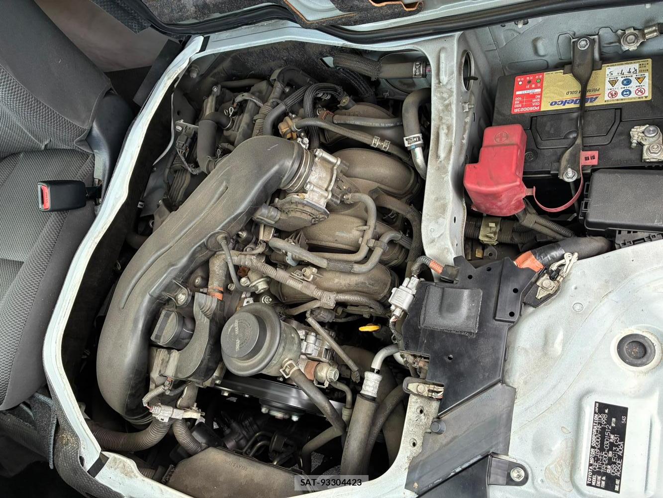 Toyota HIACE VAN 2019-07 8351356-37