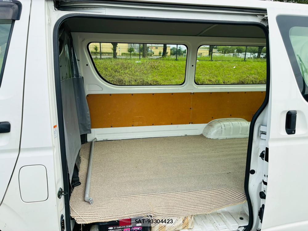 Toyota HIACE VAN 2019-07 8351356-8