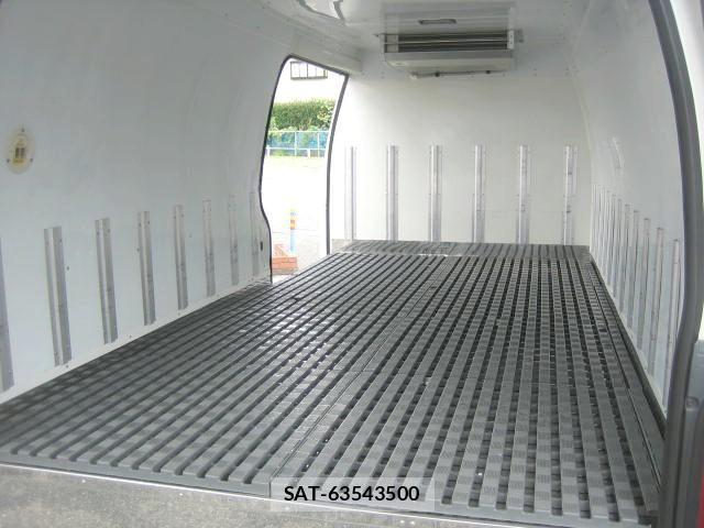 Toyota HIACE VAN 2019-07 8412708-12