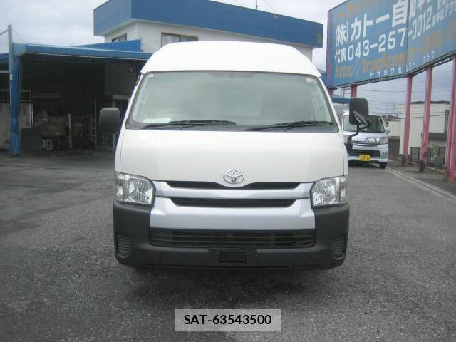 Toyota HIACE VAN 2019-07 8412708-15