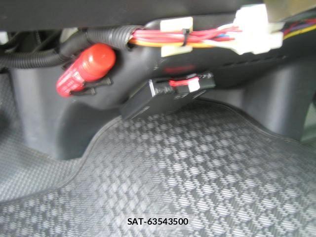 Toyota HIACE VAN 2019-07 8412708-22