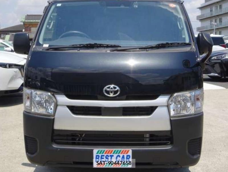 Toyota HIACE VAN 2022-04 8431980-4
