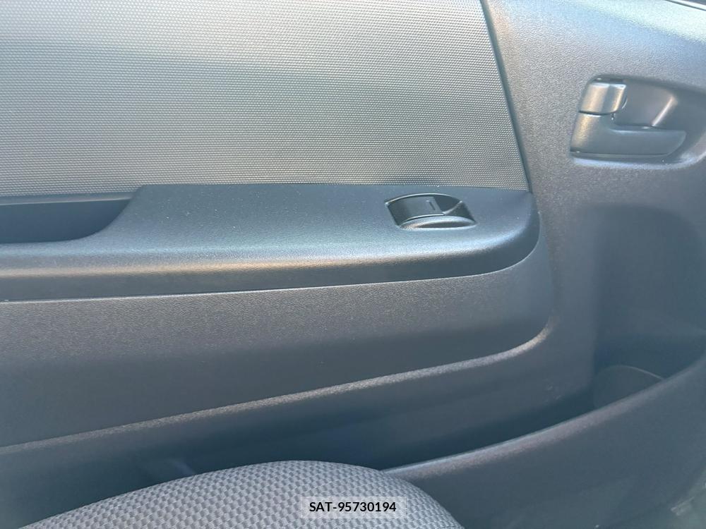Toyota HIACE VAN 2020-06 7998220-20