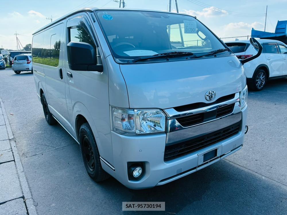 Toyota HIACE VAN 2020-06 7998220-6