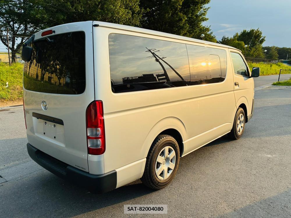 Toyota HIACE VAN 2019-07 8298911-4
